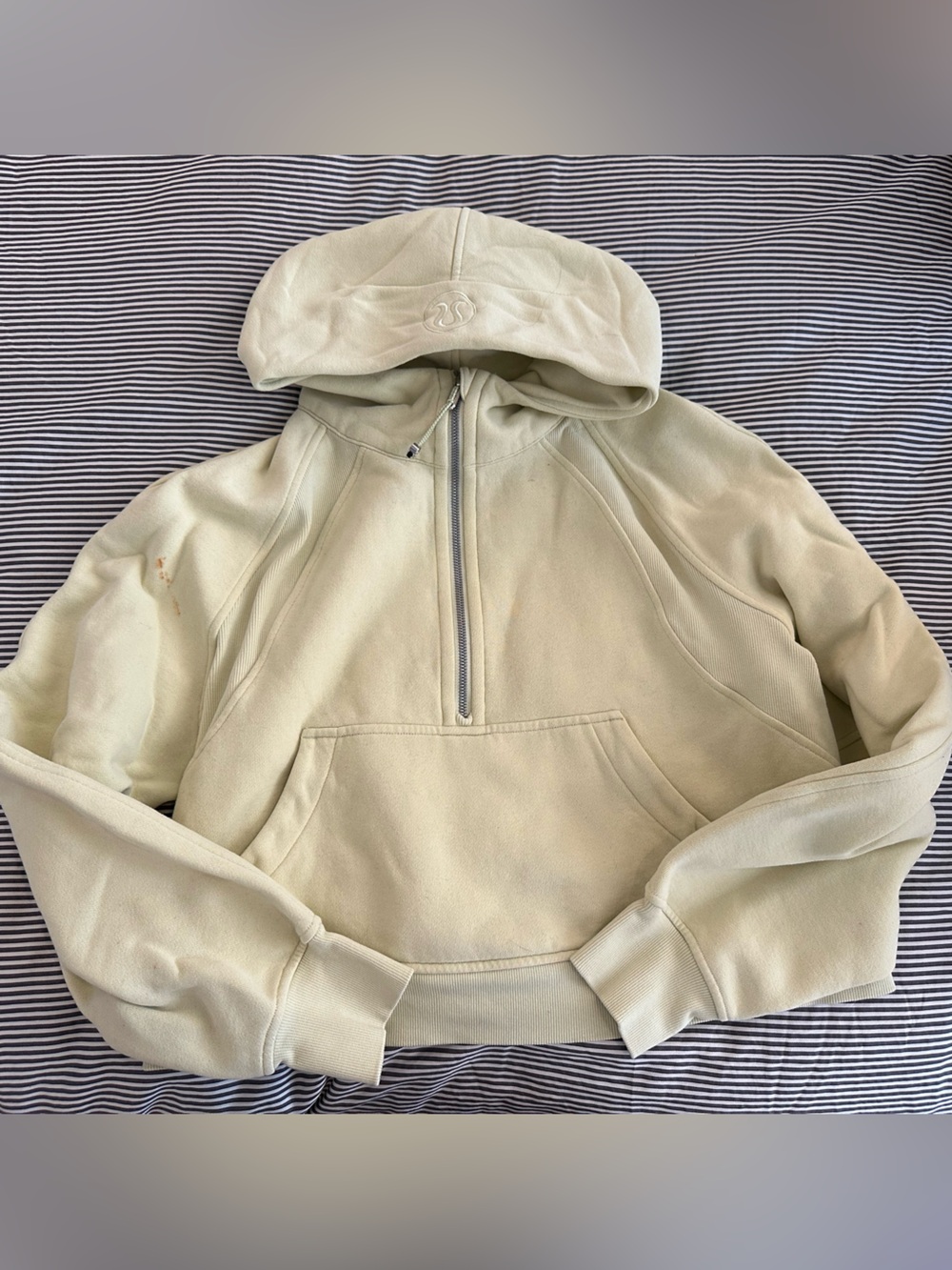 lululemon athletica Light Green Scuba Pullover Hoodie